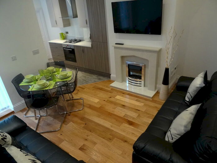 3 Bedroom Ground Flat To Rent In Myrtle Grove, NE2