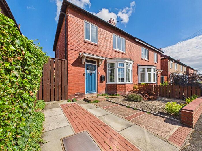 3 Bedroom Semi-Detached House For Sale In Stratford Gardens, Low Fell, NE9