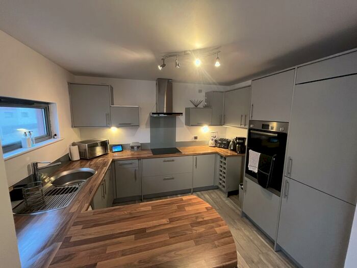 2 Bedroom Apartment To Rent In St. Catherines Court, Maritime Quarter, Swansea, SA1