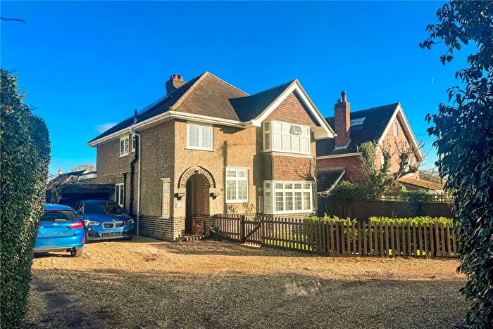 4 Bedroom Detached House For Sale In Dilly Lane, Barton On Sea, New Milton, Hampshire, BH25