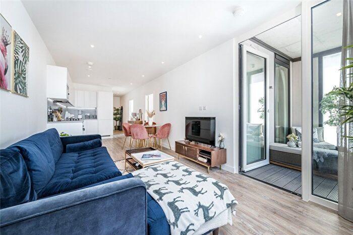 2 Bedroom Flat To Rent In College Road, Harrow, HA1