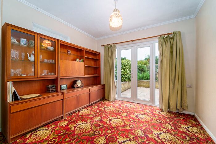 3 Bedroom Detached Bungalow For Sale In Princes Road, Ashford, TW15