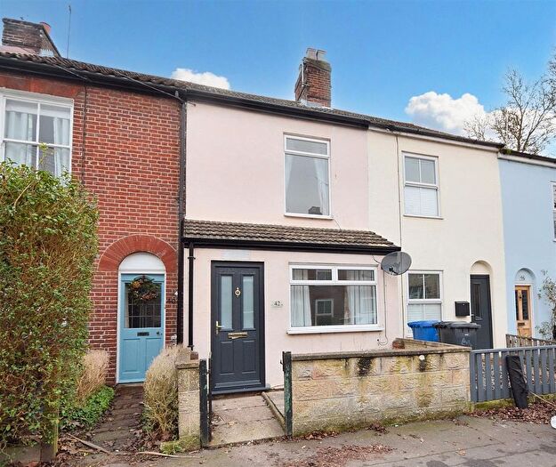 3 Bedroom Terraced House For Sale In Livingstone Street, Norwich, NR2