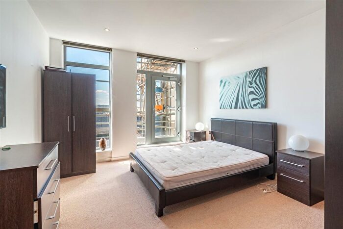 2 Bedroom Flat To Rent In Roberts Wharf, Neptune Street, Leeds, LS9