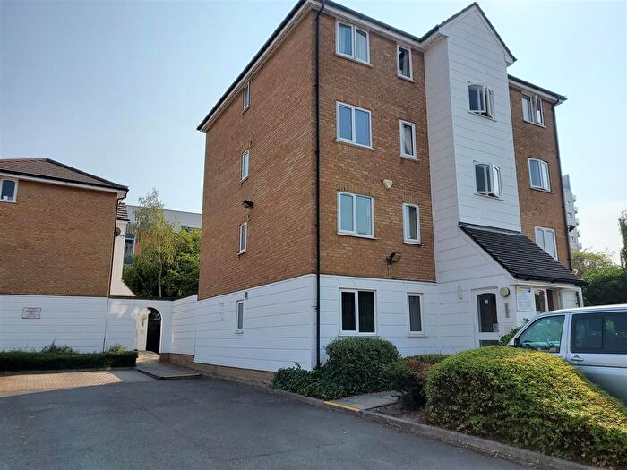 1 Bedroom Flat To Rent In Carolina Close, Maryland, Stratford, E15