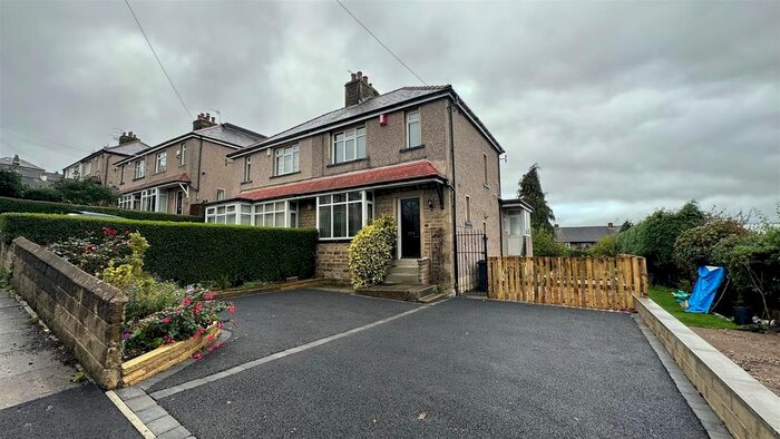 3 Bedroom Semi-Detached House To Rent In Park Road, Eccleshill, Bradford, BD10