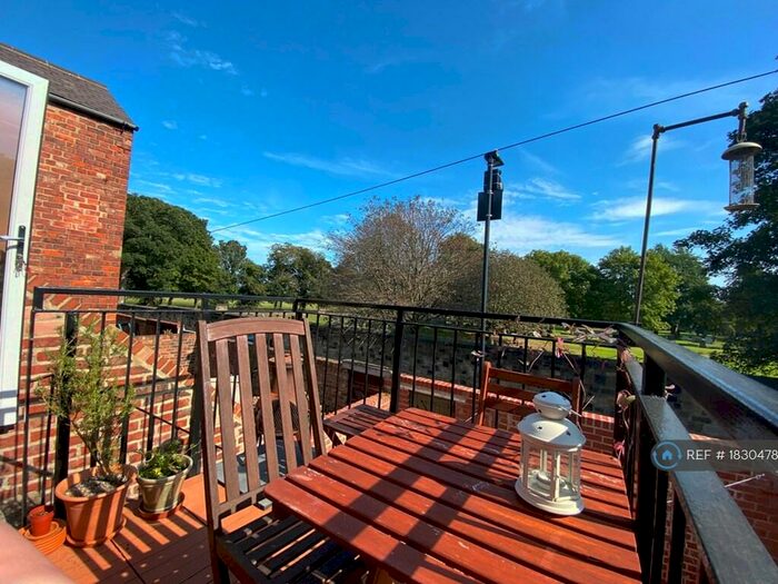 3 Bedroom Maisonette To Rent In Wingrove Avenue, Newcastle Upon Tyne, NE4