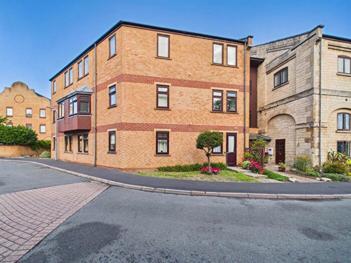 2 Bedroom Flat For Sale In Welland Mews, Stamford, PE9
