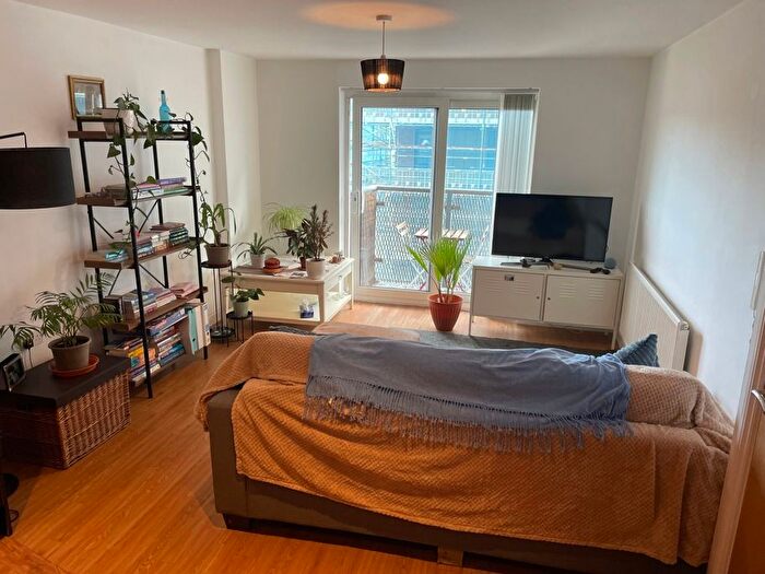 1 Bedroom Flat To Rent In Leylands Road, Leeds, LS2