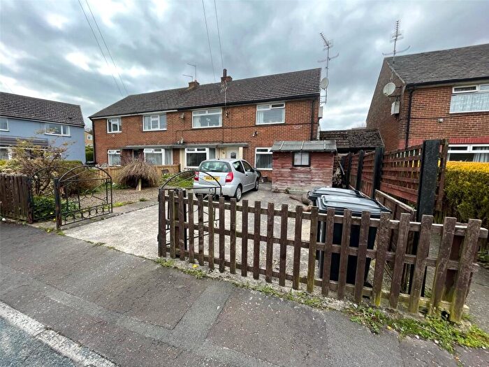 2 Bedroom Maisonette For Sale In Longhouse Road, Halifax, West Yorkshire, HX2