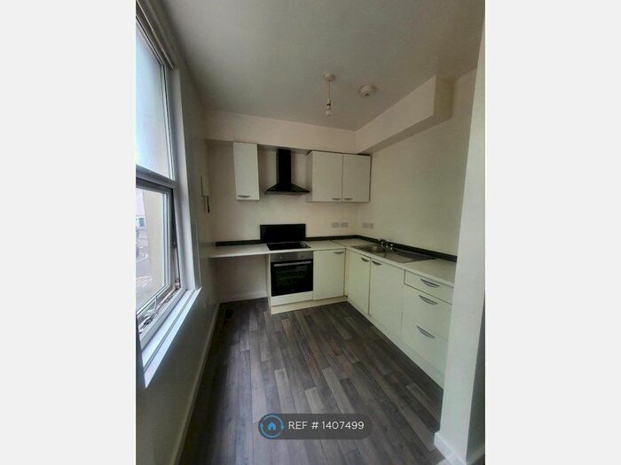 1 Bedroom Flat To Rent In Tor Hill Road, Torquay, TQ2