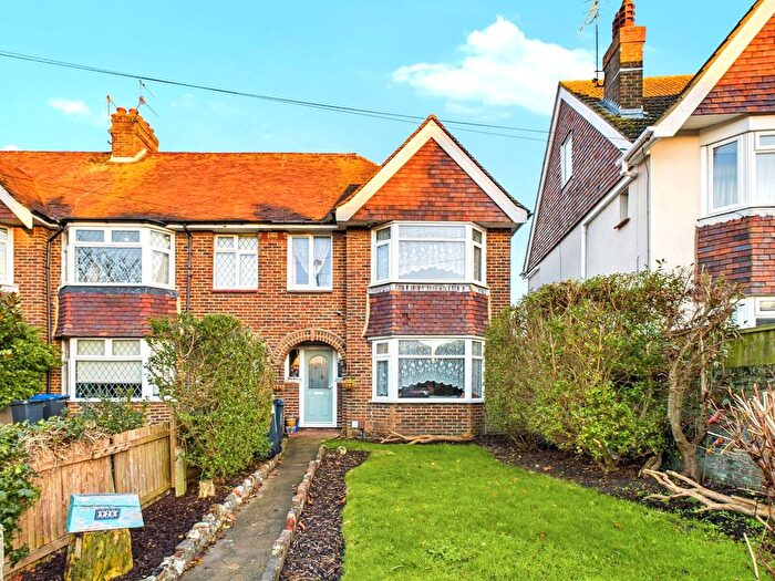 3 Bedroom Semi-Detached House For Sale In Ladydell Road, Worthing, BN11