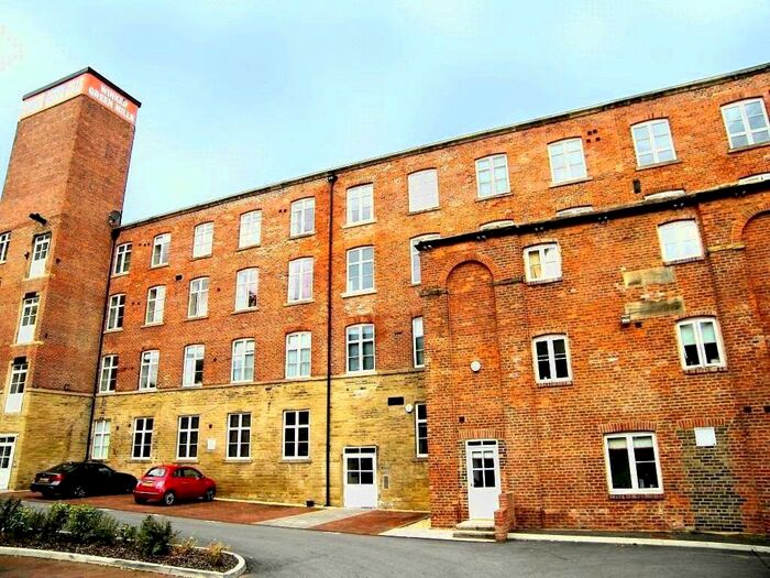 1 Bedroom Flat To Rent In Winker Green Lodge, Eyres Mill Side, Leeds, West Yorkshire, LS12