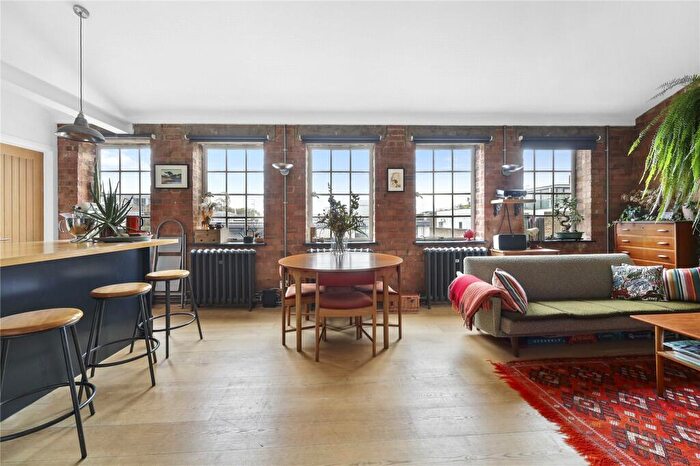 1 Bedroom Apartment To Rent In St John St, EC1M