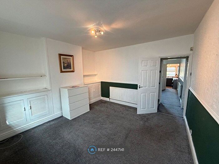 3 Bedroom End Of Terrace House To Rent In Vale Road, Mansfield Woodhouse, Mansfield, NG19