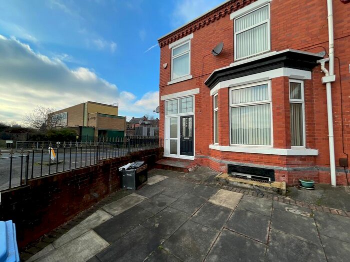 1 Bedroom End Of Terrace House To Rent In Chester Road, Manchester M32