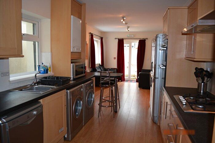 6 Bedroom Terraced House To Rent In Daniel Street, Cathays, CF24