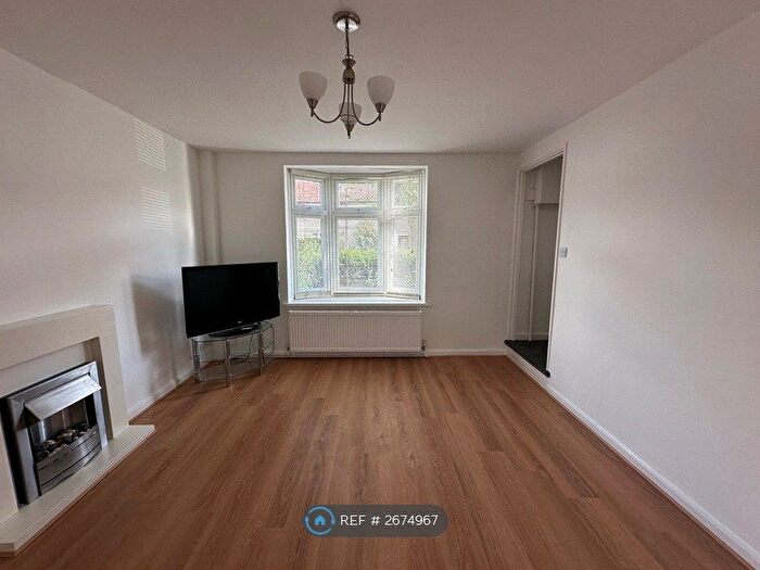 2 Bedroom Semi Detached House To Rent In Sterry Gardens, Dagenham, RM10