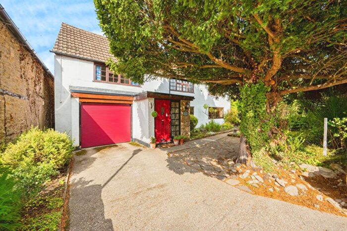 4 Bedroom Detached House For Sale In High Street, Turvey, Bedford, MK43