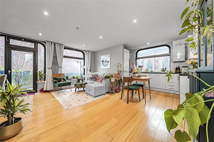 2 Bedroom Flat For Sale In Heritage House, Southfields, SW19