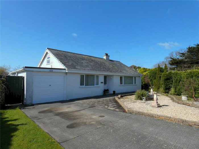 3 Bedroom Bungalow To Rent In Glan Cymerau, Pwllheli, Gwynedd, LL53