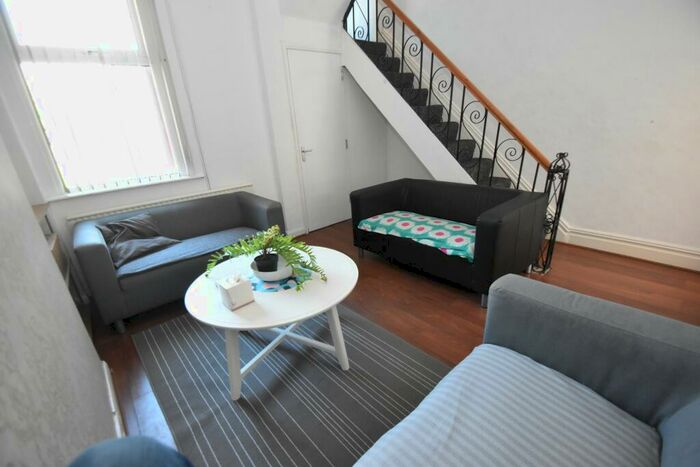 3 Bedroom House To Rent In Strathnairn Street, Roath, Cardiff, CF24