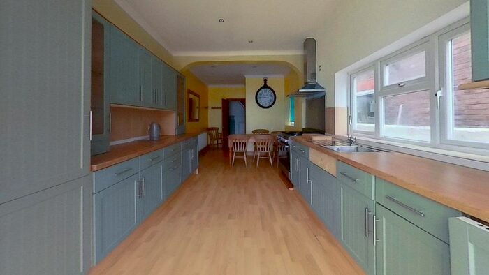 4 Bedroom Property To Rent In Devonshire Square, Southsea, PO4