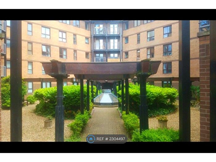 1 Bedroom Flat To Rent In James Watt Street, Glasgow, G2