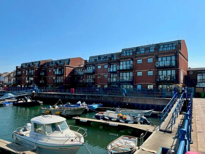 2 Bedroom Property To Rent In The Moorings, Victoria Road, Exmouth, EX8