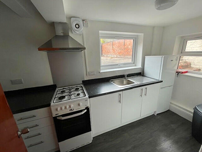 8 Bedroom House To Rent In Forfield Place, Leamington Spa, Warwickshire, CV31