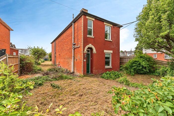 4 Bedroom Detached House For Sale In Downs Park Avenue, Totton, Southampton, Hampshire, SO40