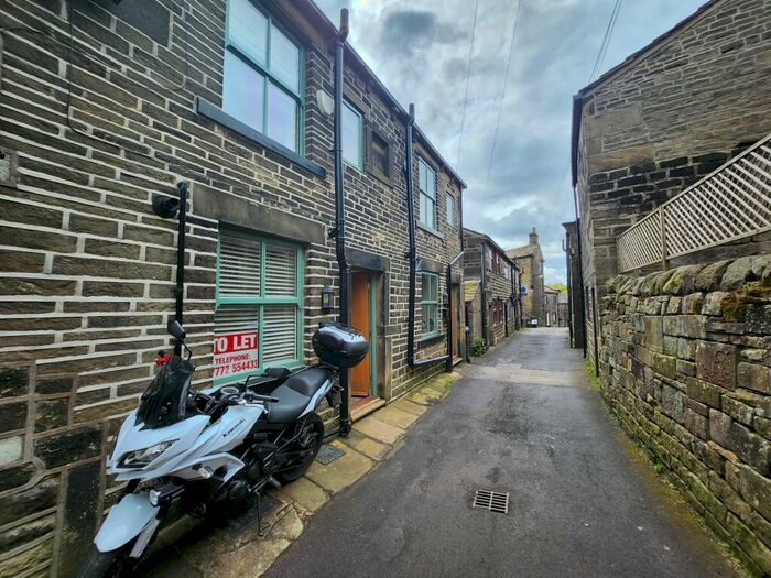 3 Bedroom Cottage To Rent In Northgate, Heptonstall, HX7