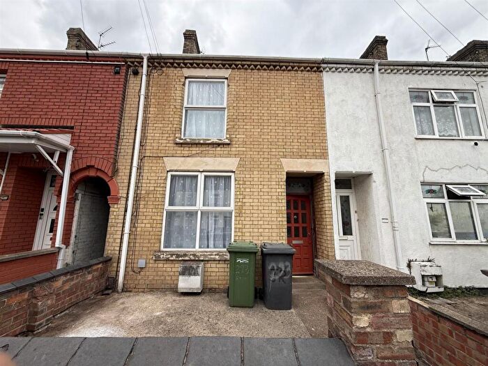 3 Bedroom Terraced House To Rent In Cromwell Road, Peterborough, PE1