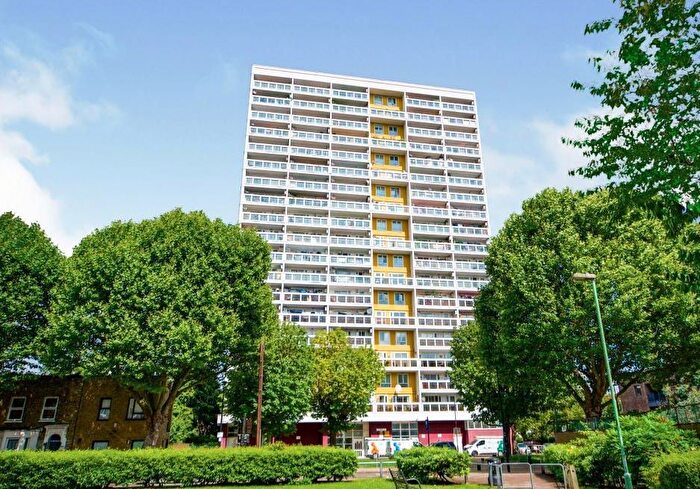 2 Bedroom Flat For Sale In Flat Gayton House, Chiltern Road, Bow, London, E3