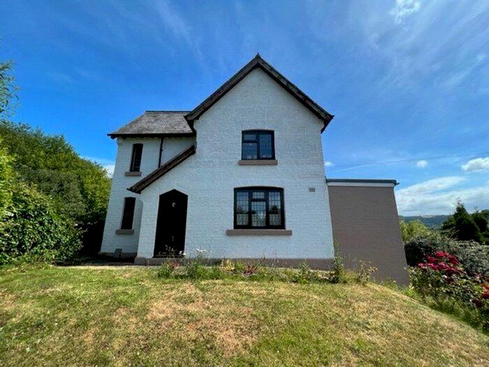3 Bedroom Detached House For Sale In Belan, Welshpool, Powys, SY21