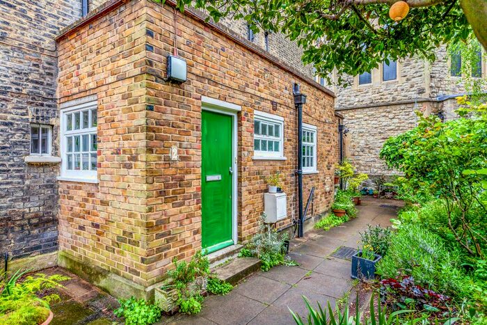 1 Bedroom Flat To Rent In Bishop Street, London, N1