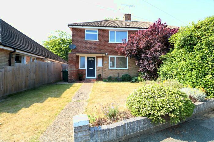3 Bedroom Semi-Detached House To Rent In The Pasture, Kennington, Ashford, TN24