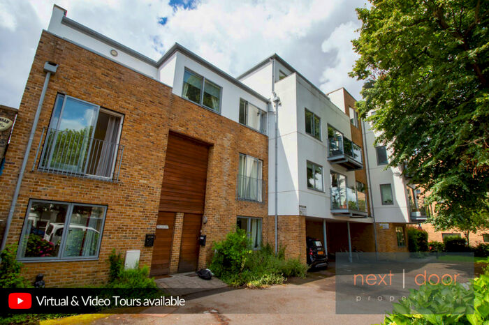 3 Bedroom Maisonette To Rent In Benhill Road, Camberwell, SE5