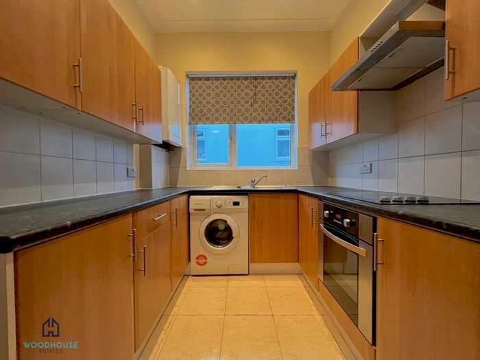 1 Bedroom Flat To Rent In Ballards Lane, London, N3