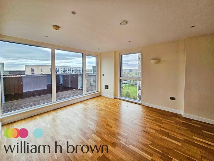 2 Bedroom Flat To Rent In Burgess Springs, Chelmsford, CM1