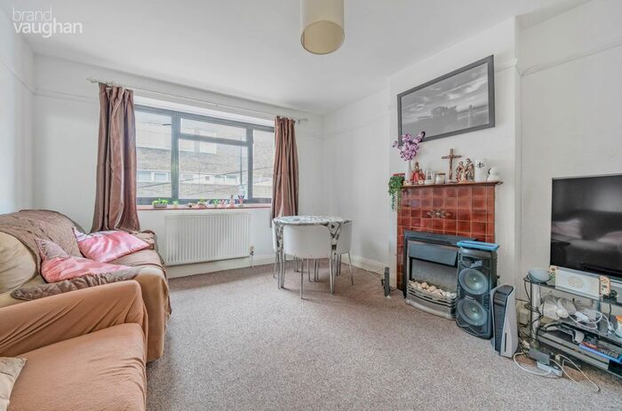 2 Bedroom Flat To Rent In Cheapside, Brighton, East Sussex, BN1