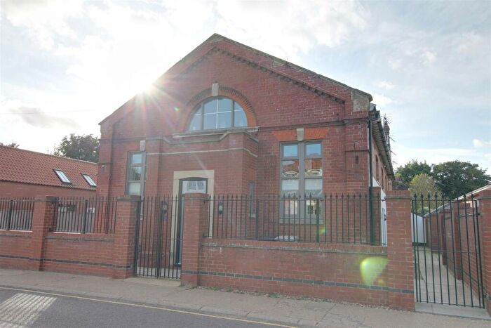 2 Bedroom End Of Terrace House For Sale In South Street, Alford, LN13