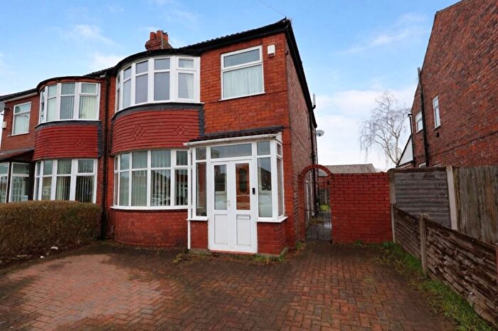 3 Bedroom Semi Detached House For Sale In Sutherland Road, Manchester, M16