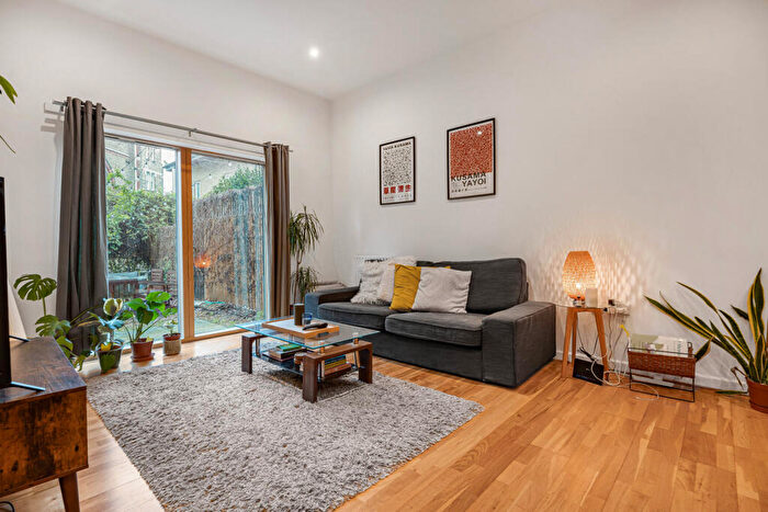 2 Bedroom Apartment For Sale In Dalston Lane, London, E8