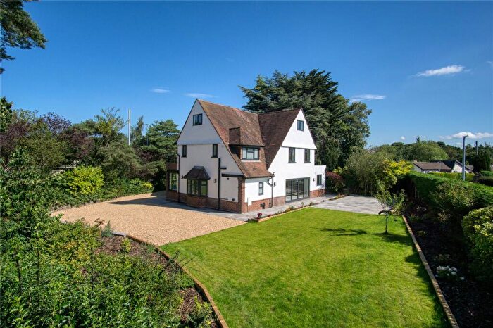 5 Bedroom Detached House For Sale In Chester Road, Marford, Wrexham, LL12