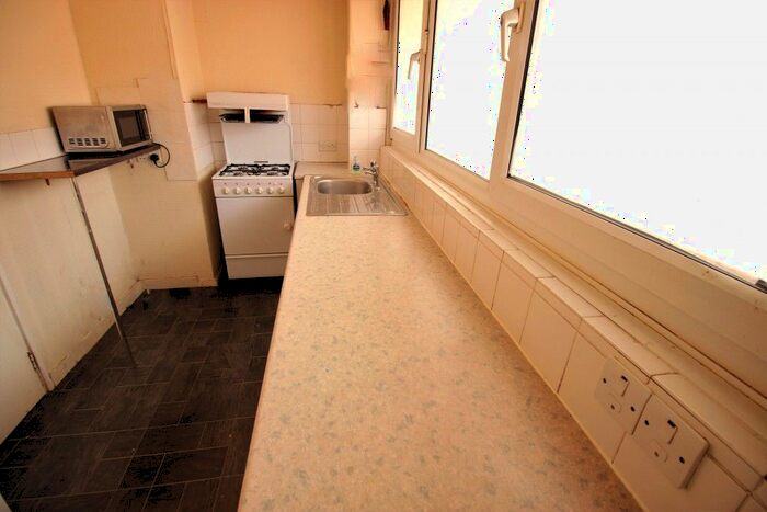 1 Bedroom Flat To Rent In Violet Road, London, E3