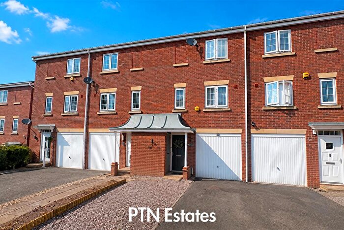 3 Bedroom Terraced House For Sale In The Breeze, Brierley Hill, DY5