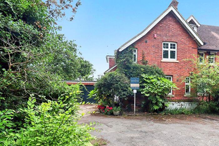 4 Bedroom House For Sale In London Road, Windlesham, GU20