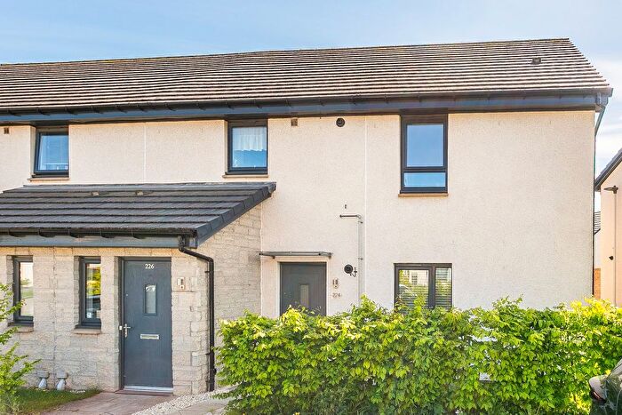 2 Bedroom Villa For Sale In Greenwell Wynd, Edinburgh, EH17