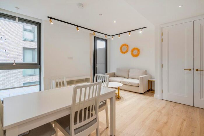 1 Bedroom Apartment To Rent In Dingley Road London, EC1V